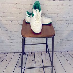 Air Force I, Size 9, Green & White